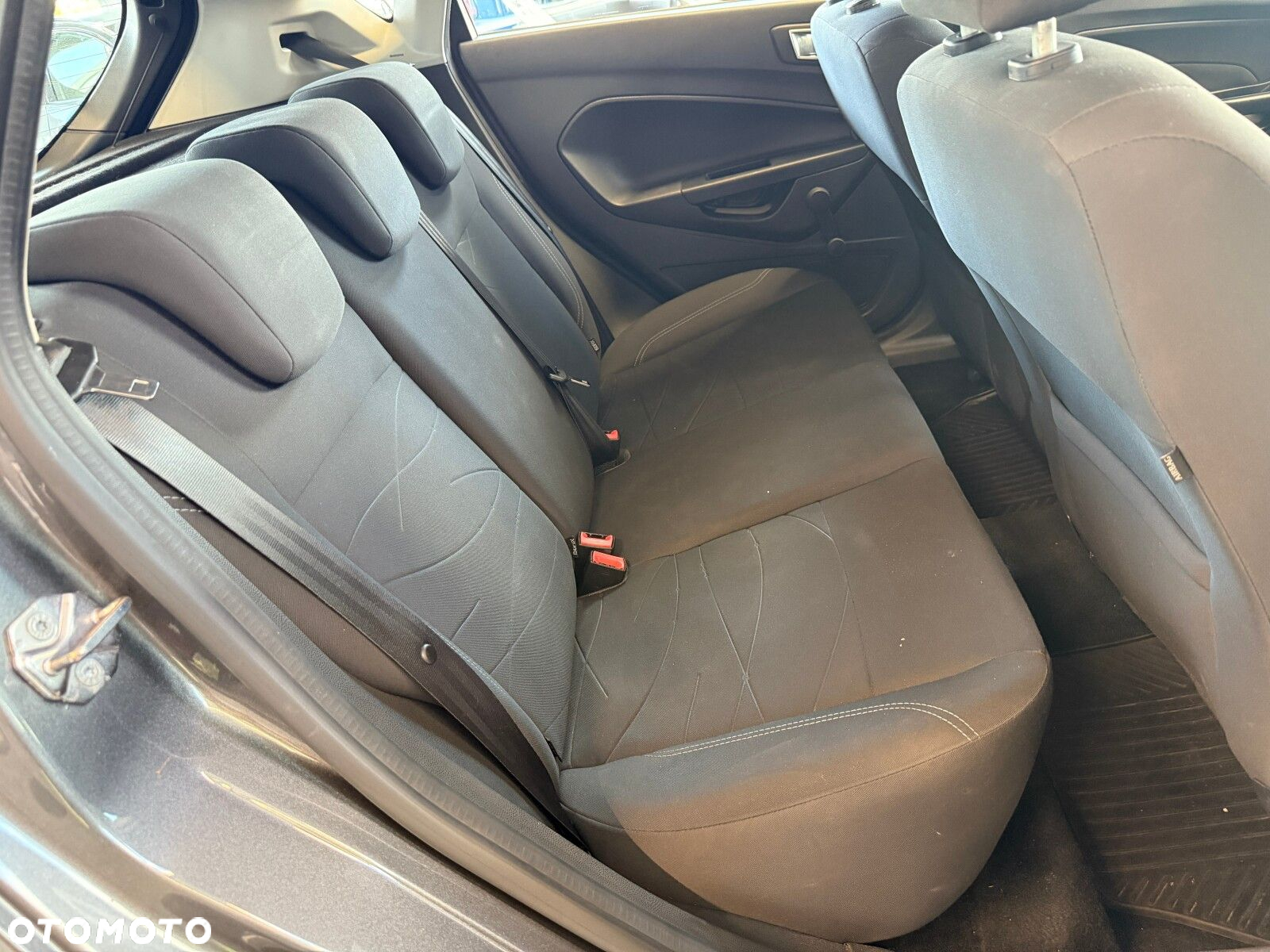 Ford Fiesta - 13