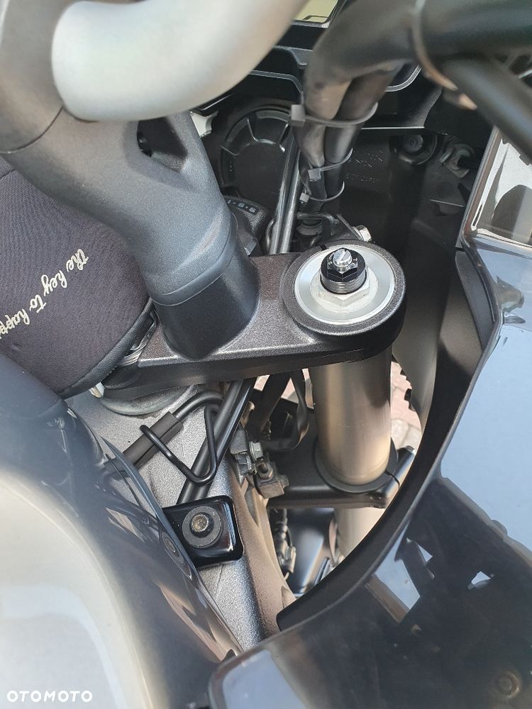 Honda VFR - 30