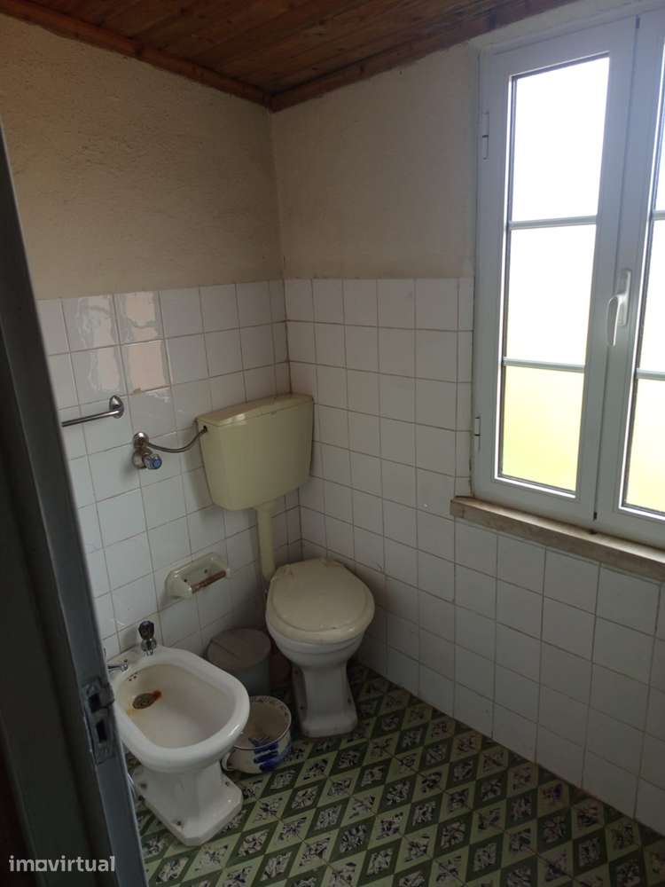 Moradia V4 em Covas (Tábua) Ideal para renovação - Grande imagem: 5/17