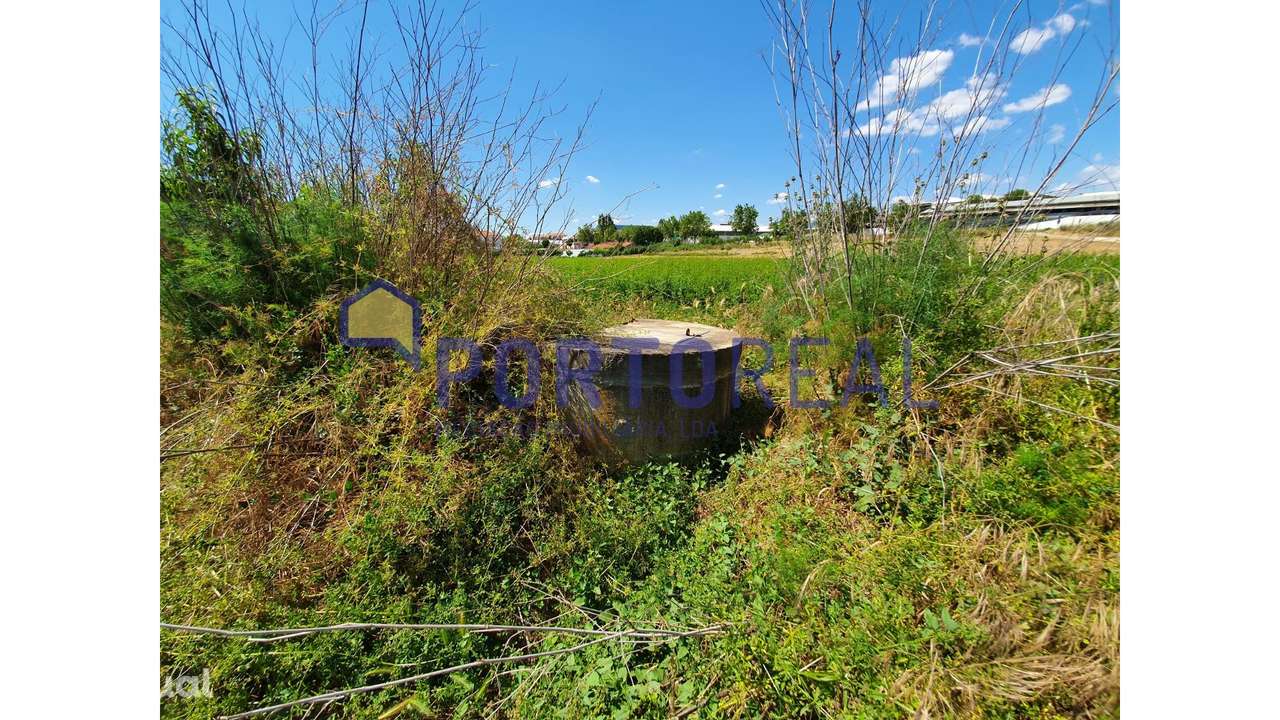Terreno à Zona Industrial Mirandela - Grande imagem: 2/6