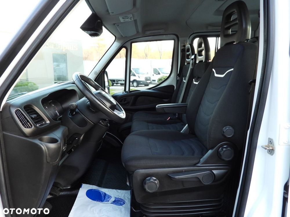 Iveco DAILY 35S14 SKRZYNIA PODWÓJNA KABINA DOKA 7 MIEJSC TEMPOMAT KLIMATYZACJA  140KM - 19