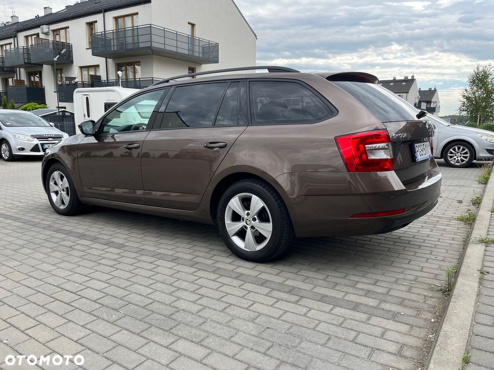 Skoda Octavia 1.4 TSI Ambition DSG - 18