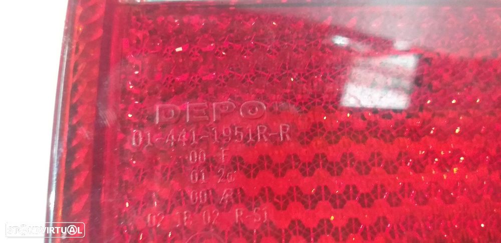 FAROLIM TRASEIRO DIREITO AUDI A3 2001 - 3