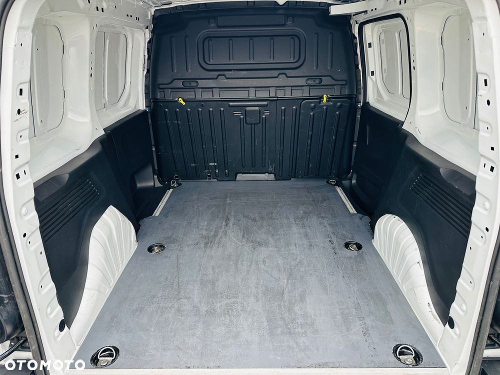 Toyota Proace City 1.5 D-4D  2,3t Active - 10