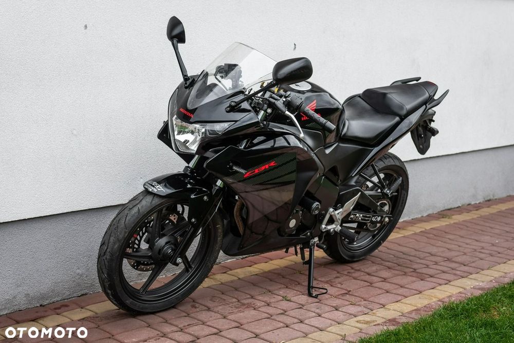 Honda CBR - 6