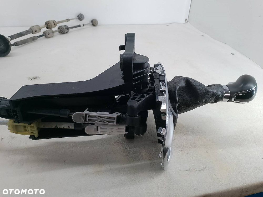 LEWAREK ZMIANY BIEGÓW LINKI OPEL MERIVA B 8126300201 8126300101 1.4 16V - 3