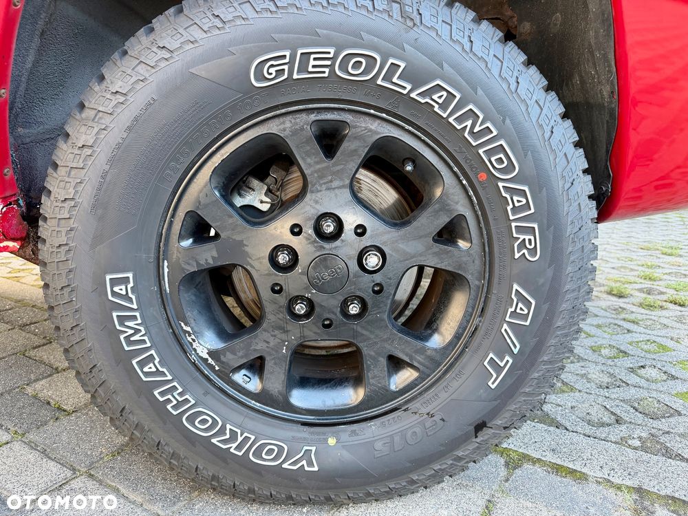 Jeep Grand Cherokee - 22