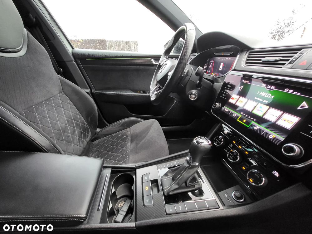 Skoda Superb 2.0 TSI 4x4 Sportline DSG - 24