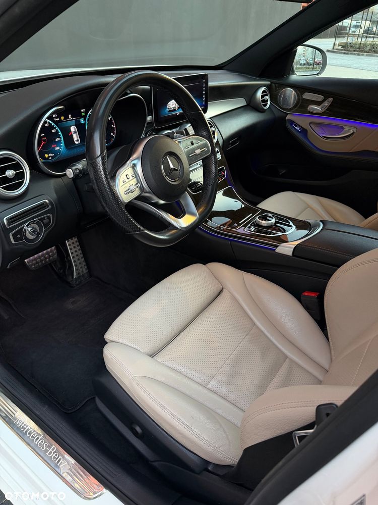 Mercedes-Benz Klasa C 300 4MATIC 9G-TRONIC - 13