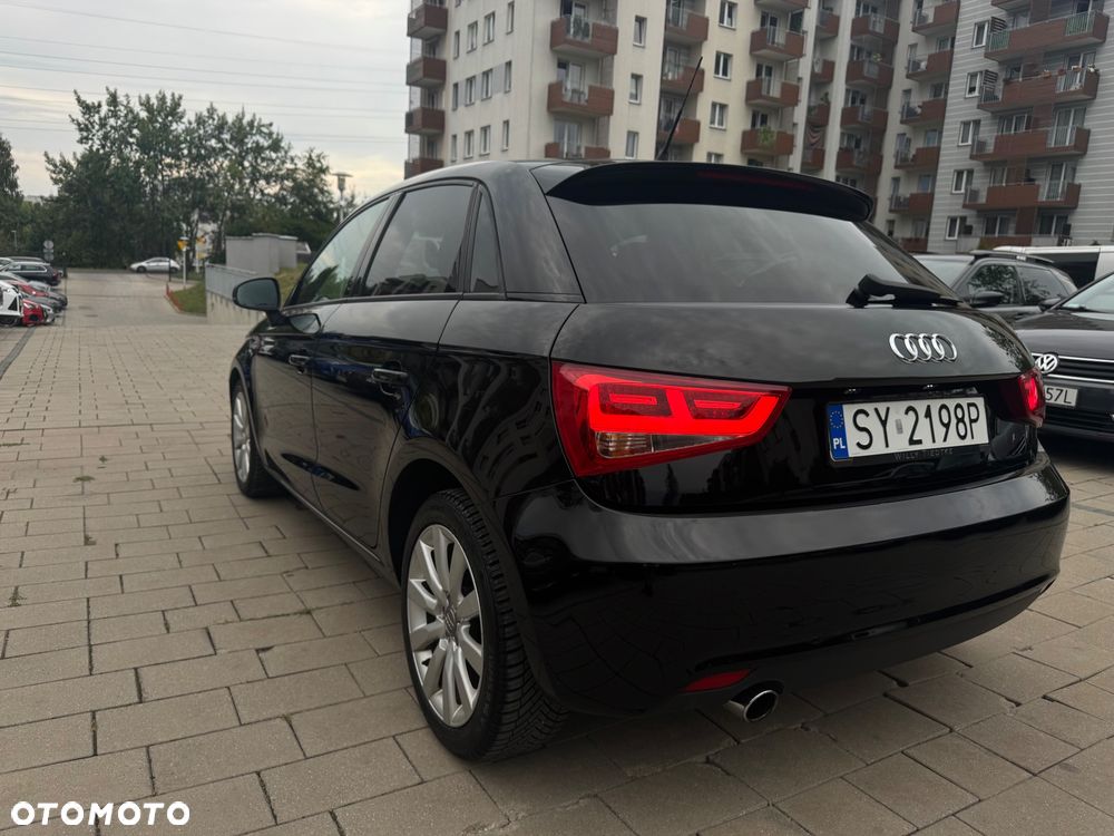 Audi A1 Sportback 1.6 TDI S tronic S line edition - 9