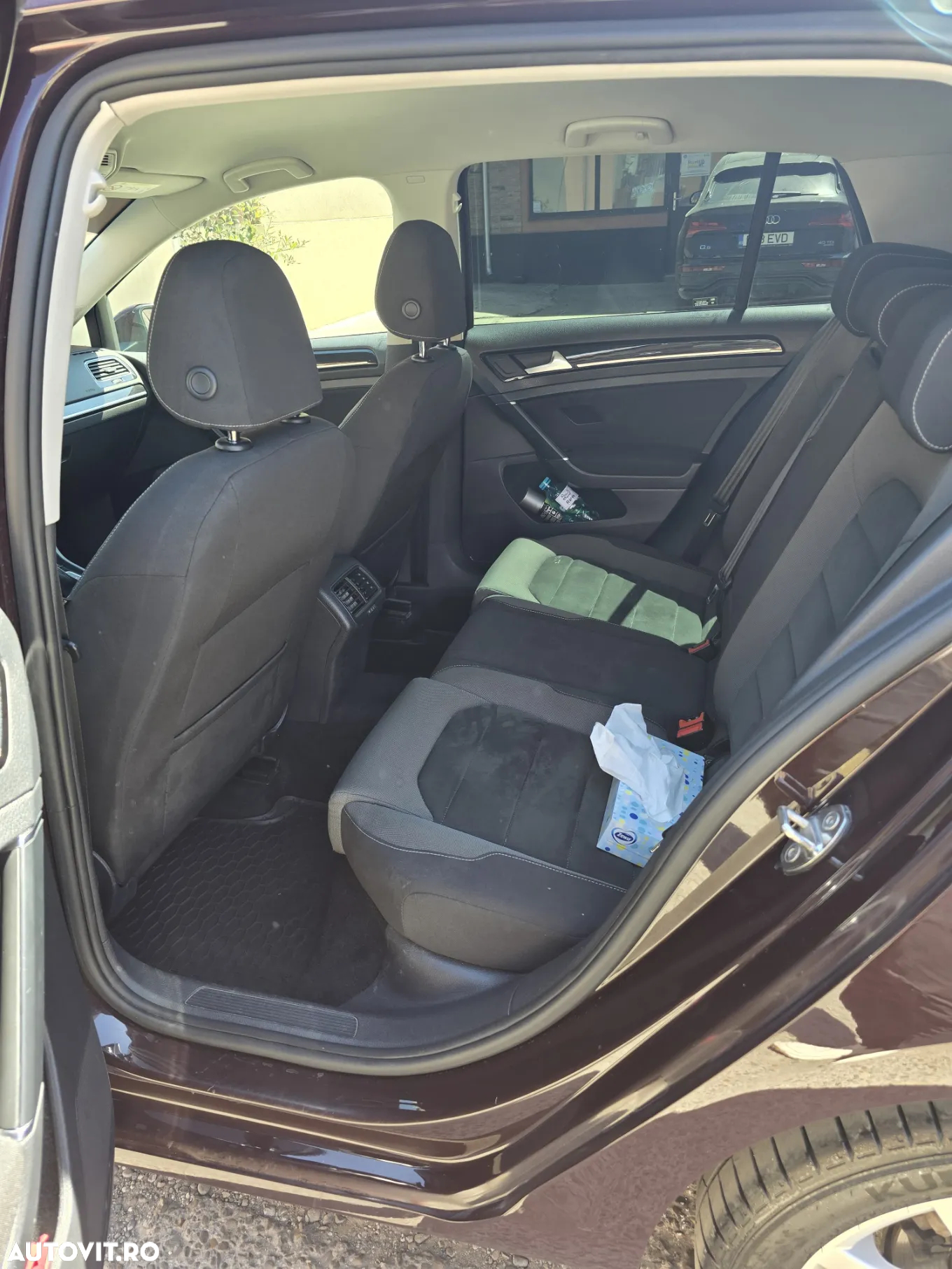 Volkswagen Golf 1.6 TDI DSG Highline - 8