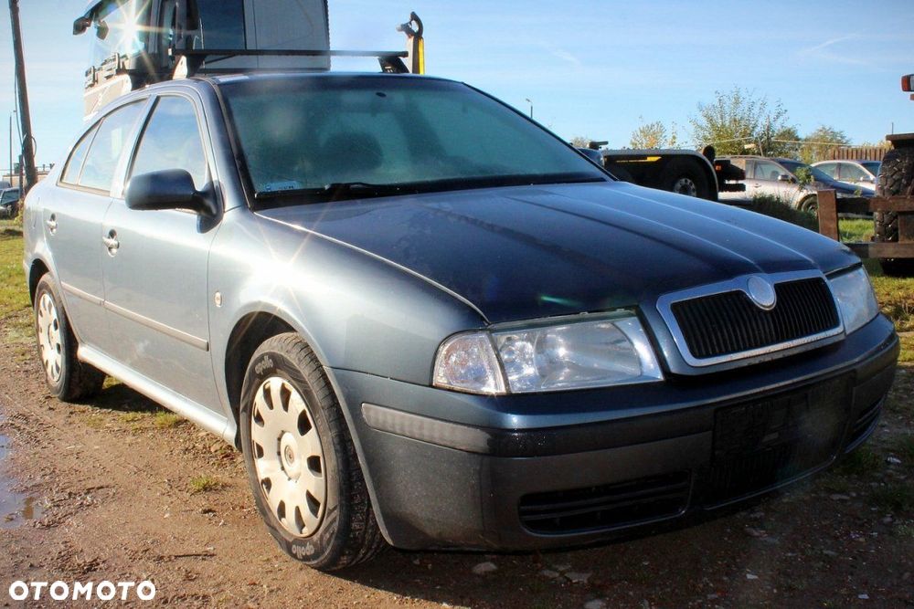Skoda Octavia I 1U 2005 1.9TDI ALH Sedan (MASKA, ZDERZAK, LAMPA, BŁOTNIK, DRZWI, SZYBA, FOTEL) - 2