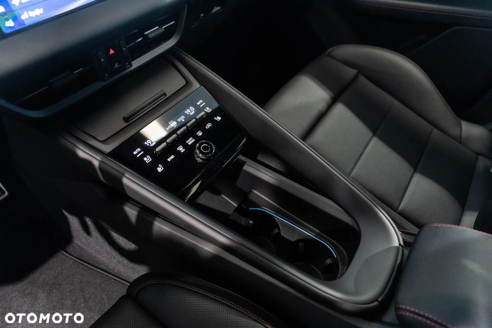 Porsche Macan - 32