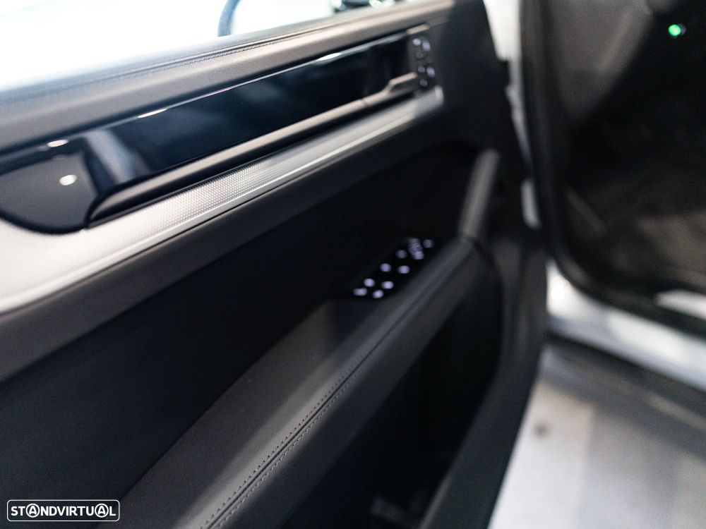 Porsche Cayenne Coupé E-Hybrid - 30