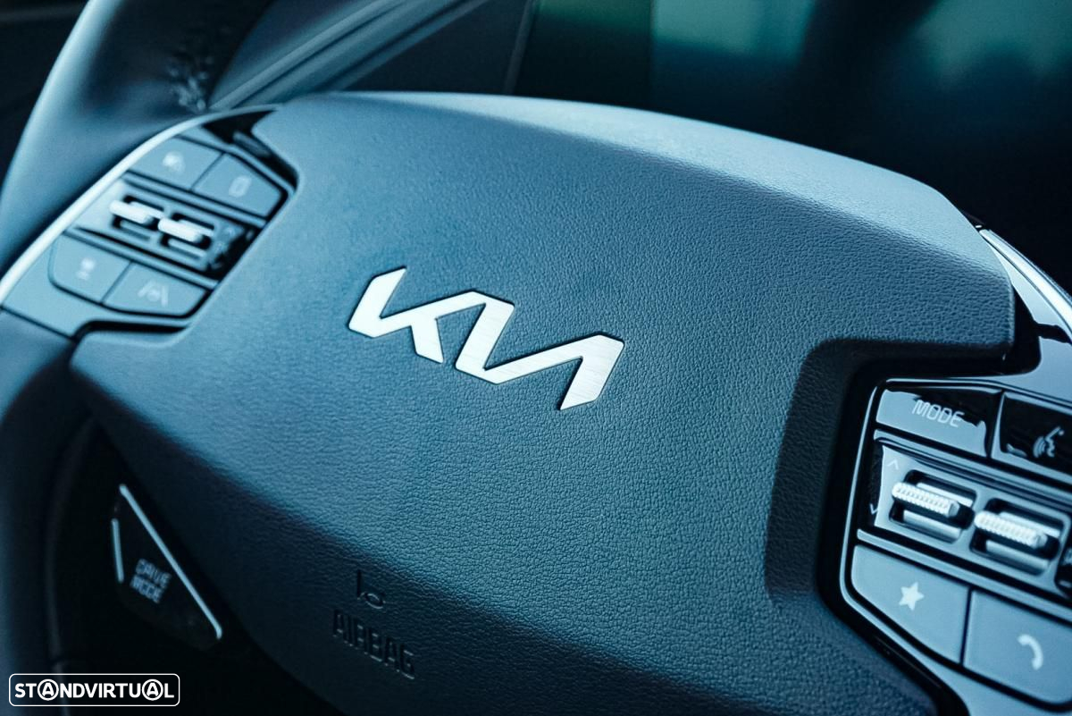 Kia Niro EV 64kWh Drive - 28