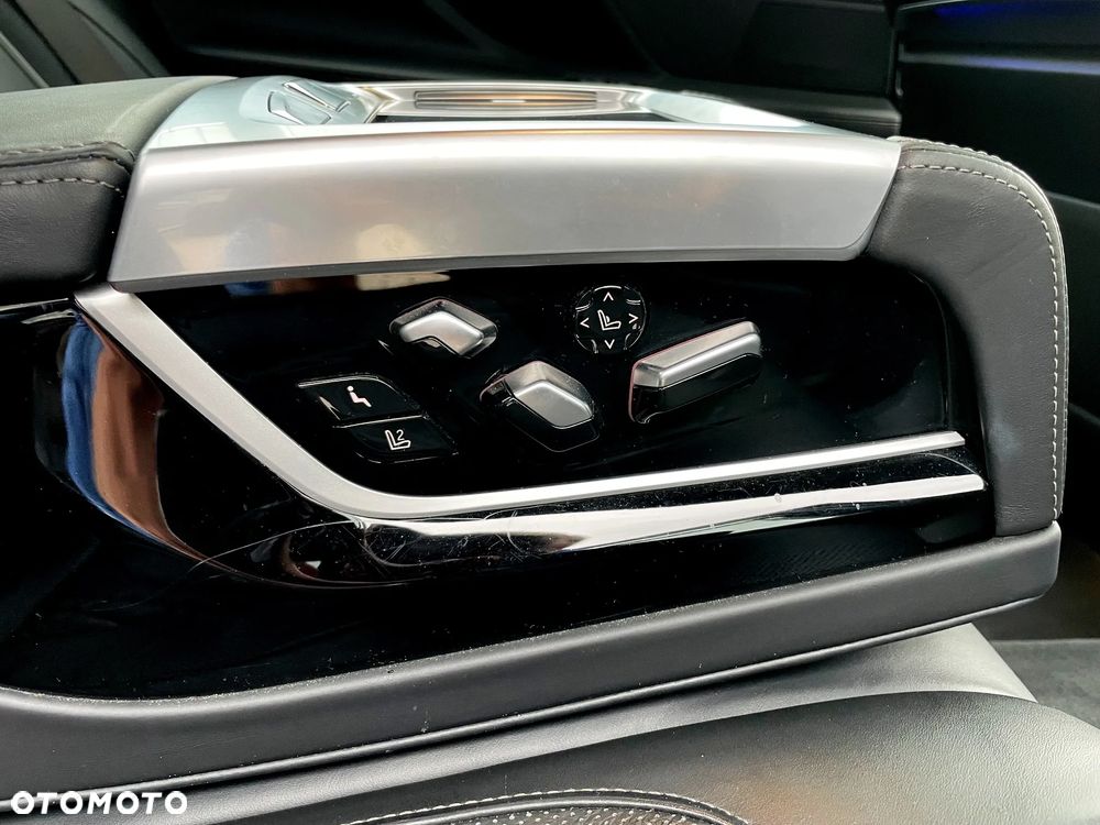 BMW Seria 7 730Ld xDrive mHEV - 16