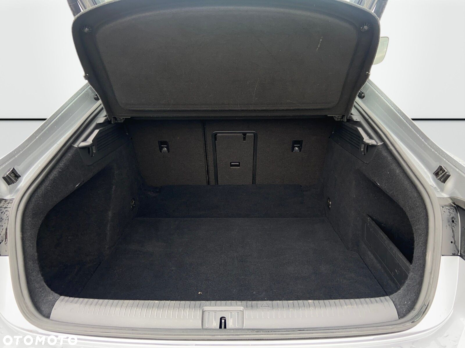 Volkswagen Arteon 2.0 TSI R-Line DSG - 22