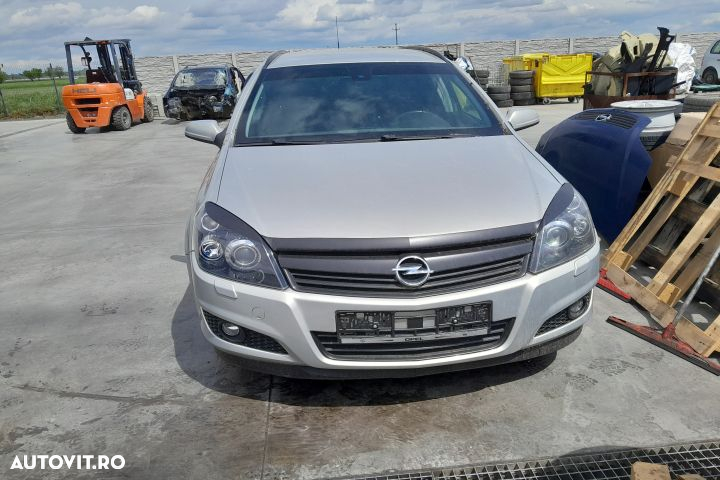 Dezmembrez Opel Astra H [facelift] [2005 - 2015] wagon 1.7 CDTI MT (1 - 2