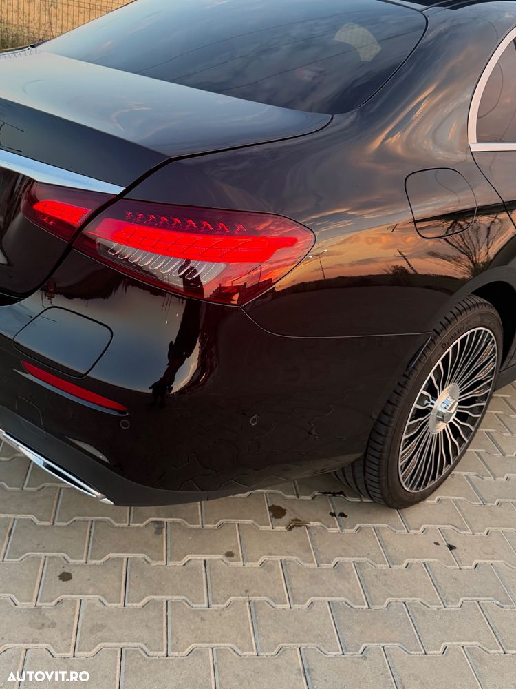 Mercedes-Benz E - 8