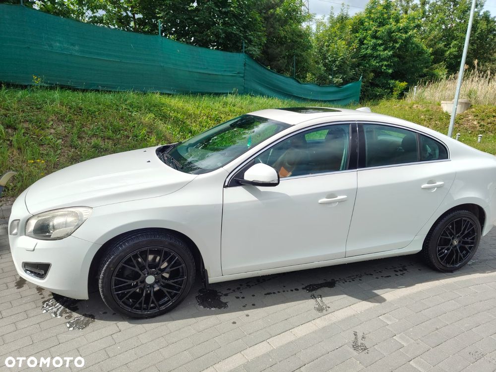Volvo S60 - 25