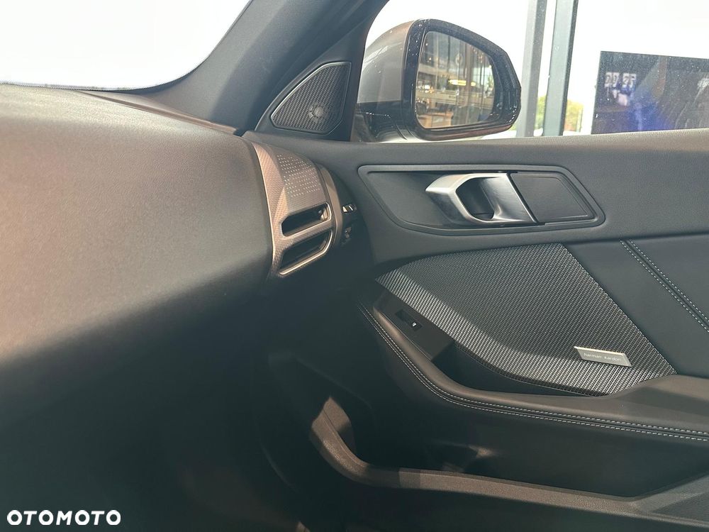 BMW Seria 1 - 23