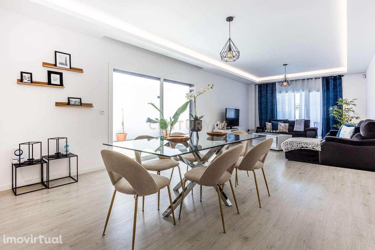 Vale Cavala | T3 contemporânea | Classe A | Piscina | 2 frentes | Nasc - Grande imagem: 3/35