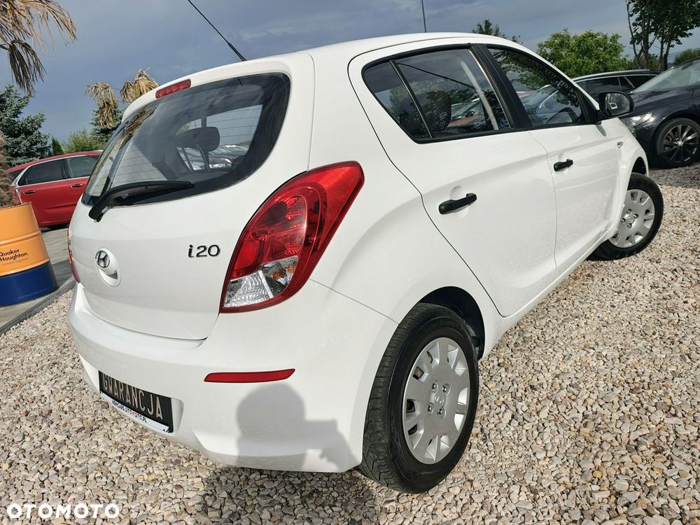 Hyundai i20 - 19