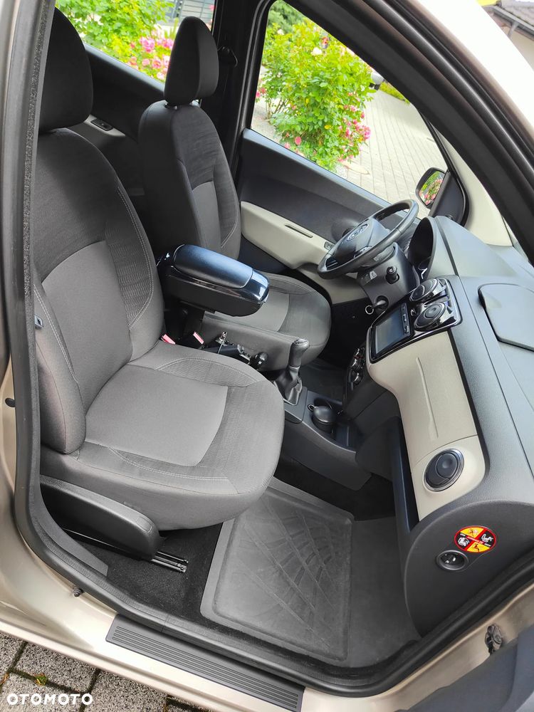 Dacia Lodgy 1.2 TCe Prestige S&S - 26