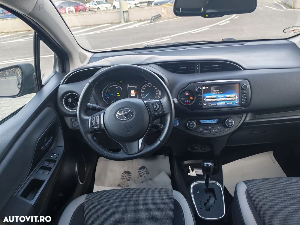 TOYOTA Yaris 2019 — imagine 5