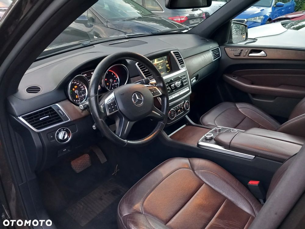 Mercedes-Benz ML - 18