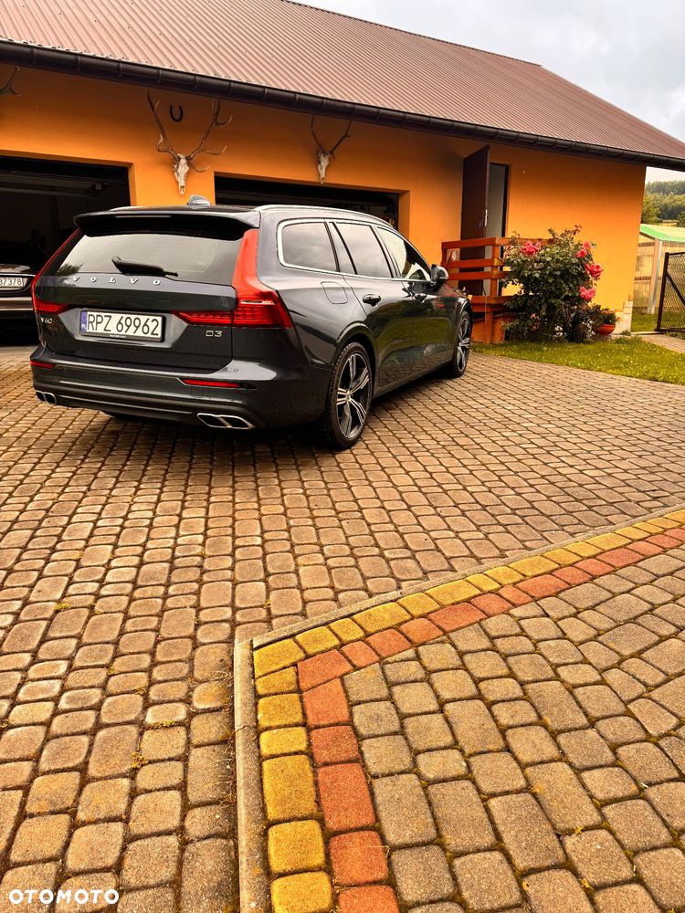 Volvo V60 D3 Momentum Pro - 9