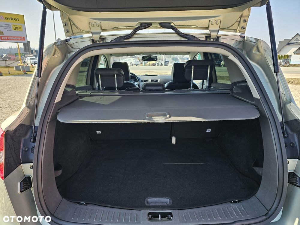 Ford Kuga - 26