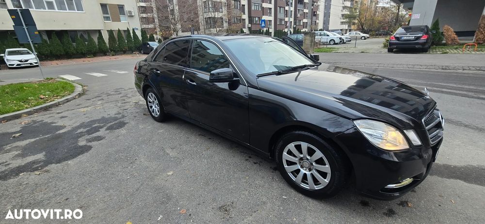 Mercedes-Benz E 200 CDI DPF BlueEFFICIENCY Automatik - 2