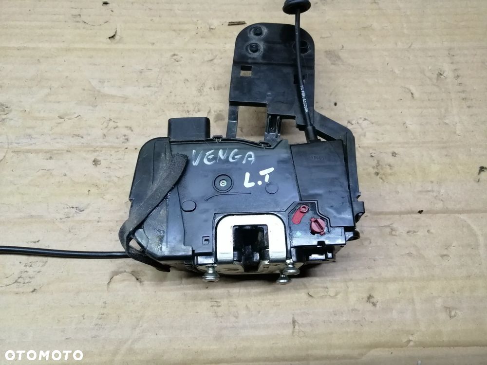 Kia Venga zamki drzwi komplet lewy przód 6 Pin pozostałe 4 Pin EU - 17