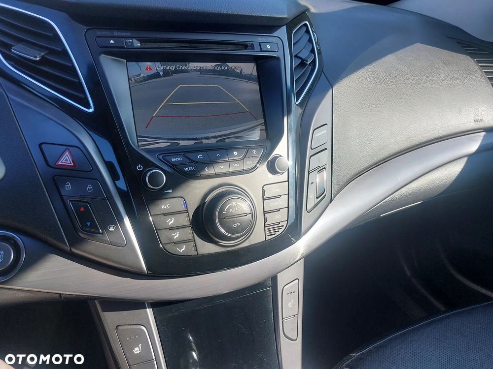 Hyundai i40 Kombi 1.7 CRDi Premium - 19