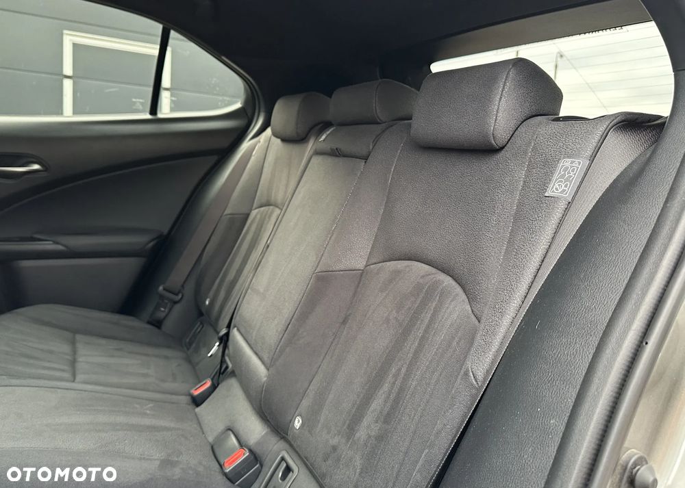Lexus UX 250h GPF Business 2WD - 12