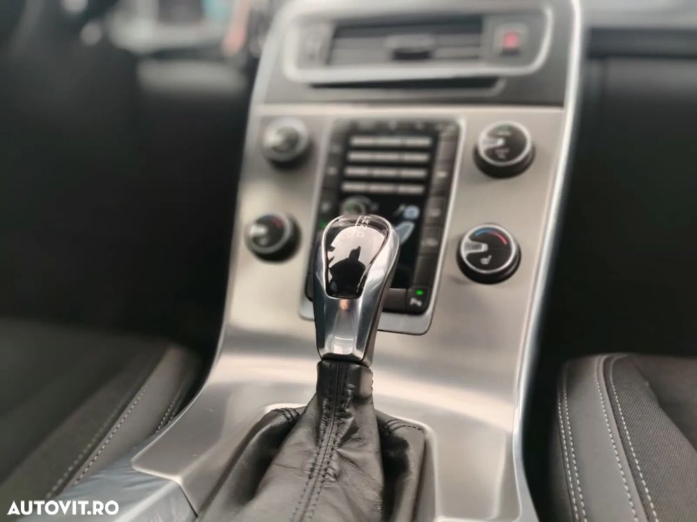 Volvo V60 D3 Geartronic Edition - 6