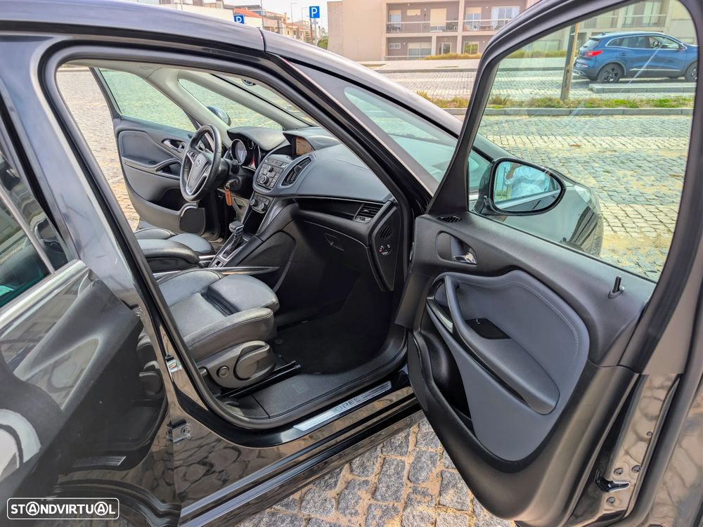 Opel Zafira - 13
