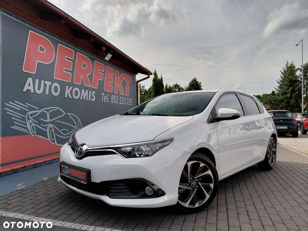Toyota Auris - 1
