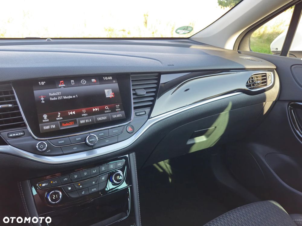 Opel Astra 1.4 Turbo Innovation - 23