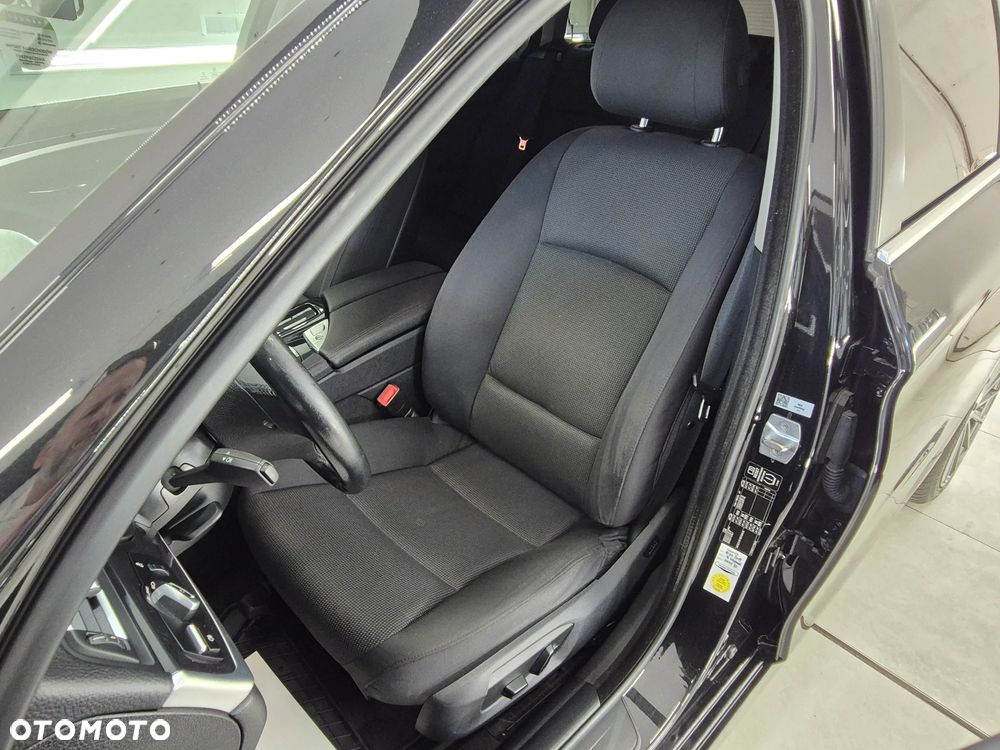 BMW Seria 5 518d - 20