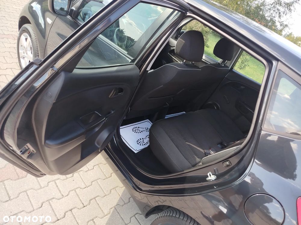 Kia Venga 1.4 CVVT Fifa World Cup Edition - 24
