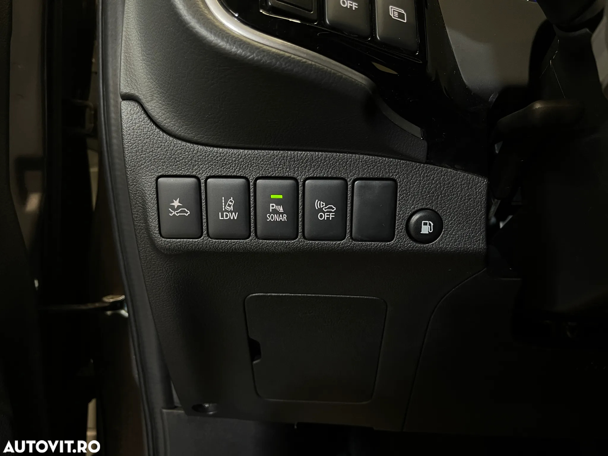 Mitsubishi Outlander - 21