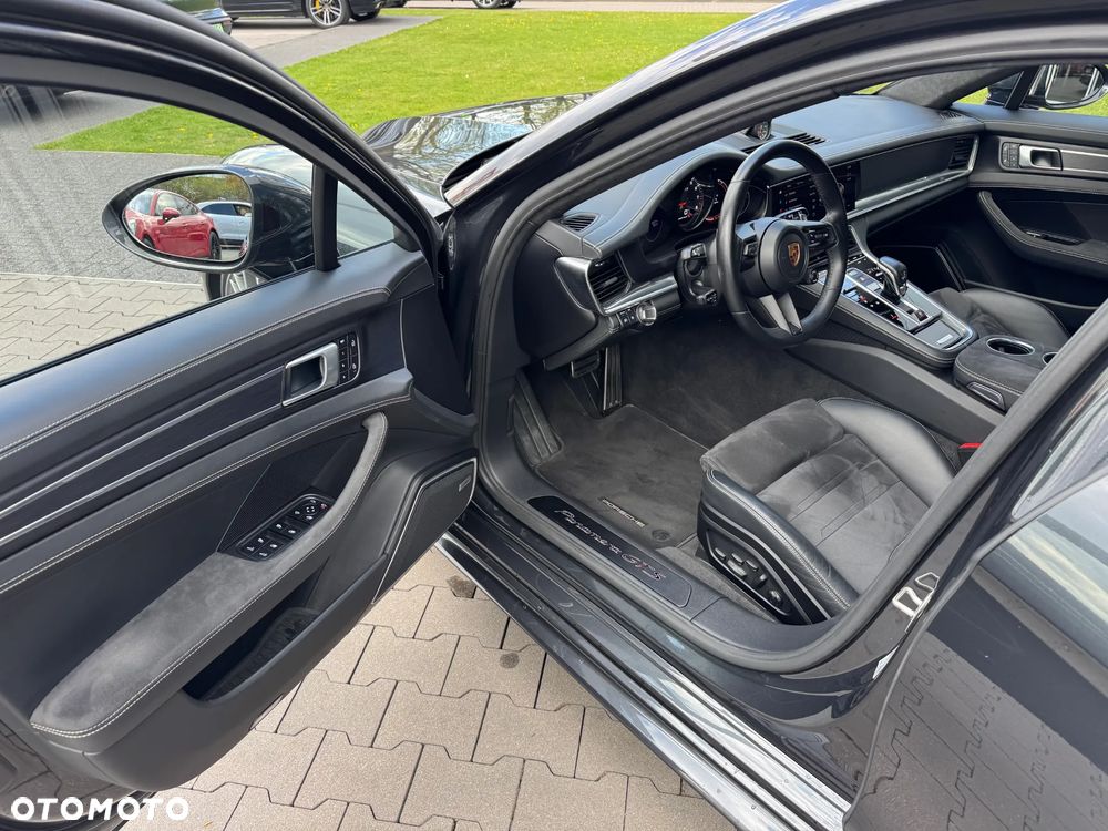 Porsche Panamera GTS - 15