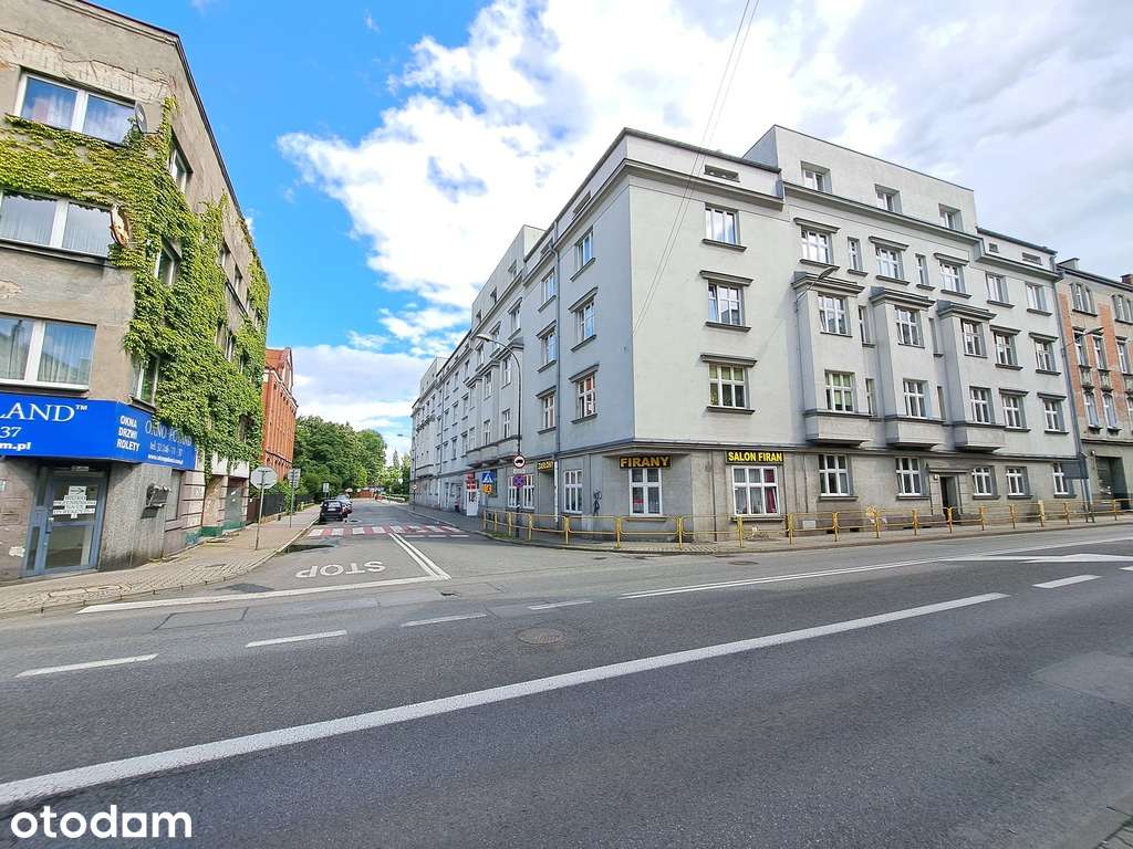 Duże, przestronne mieszkanie na Batorym