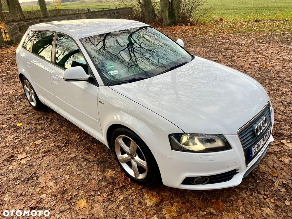 Audi A3 Sportback ver-1-6-tdi-sportback-clean-diesel-s-line-sportpaket - 17