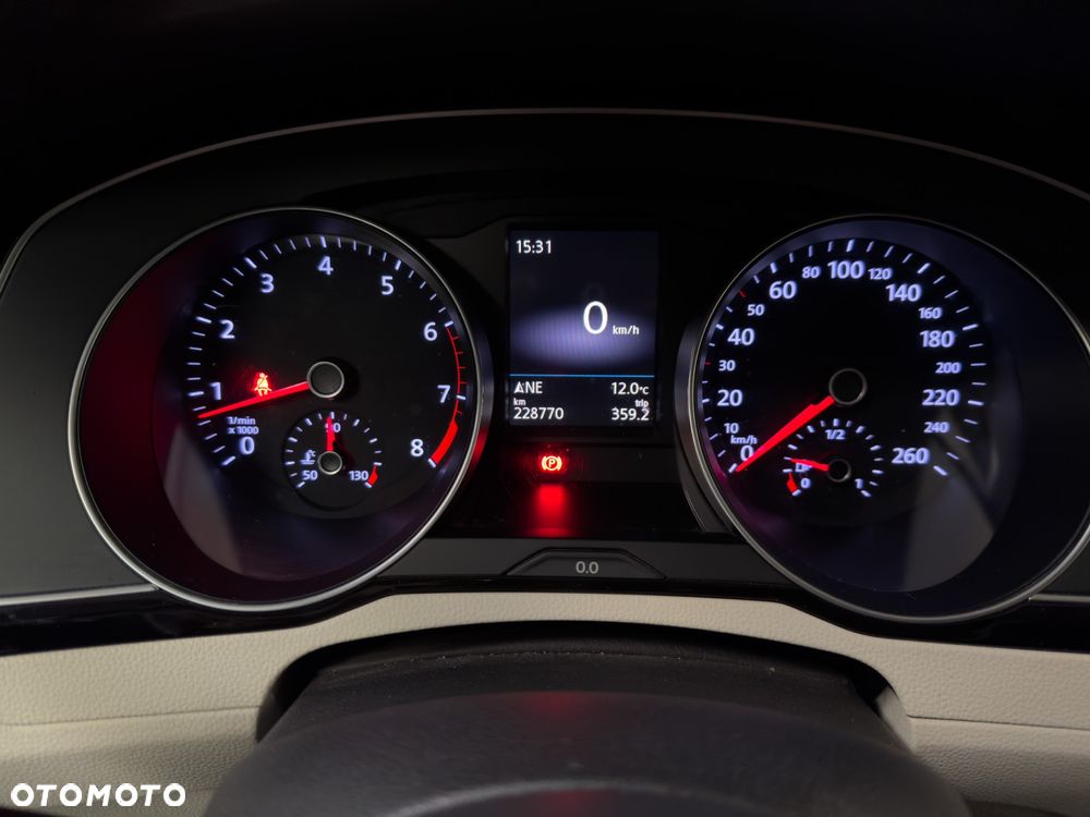 Volkswagen Passat 1.4 TSI BMT ACT Highline - 24