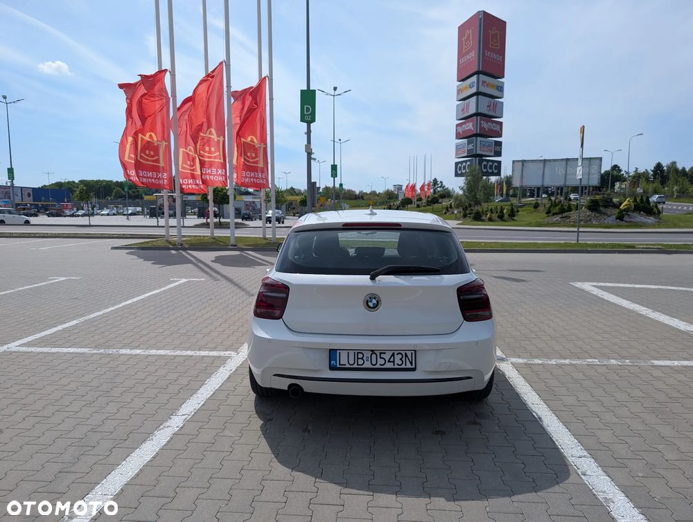 BMW Seria 1 118d Sport Line - 9