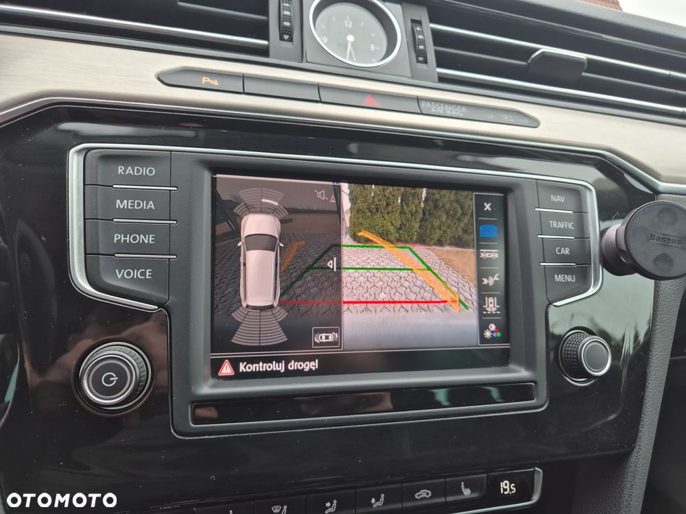 Volkswagen Passat 2.0 TDI SCR (BlueMotion Technology) 4Motion Highline - 11