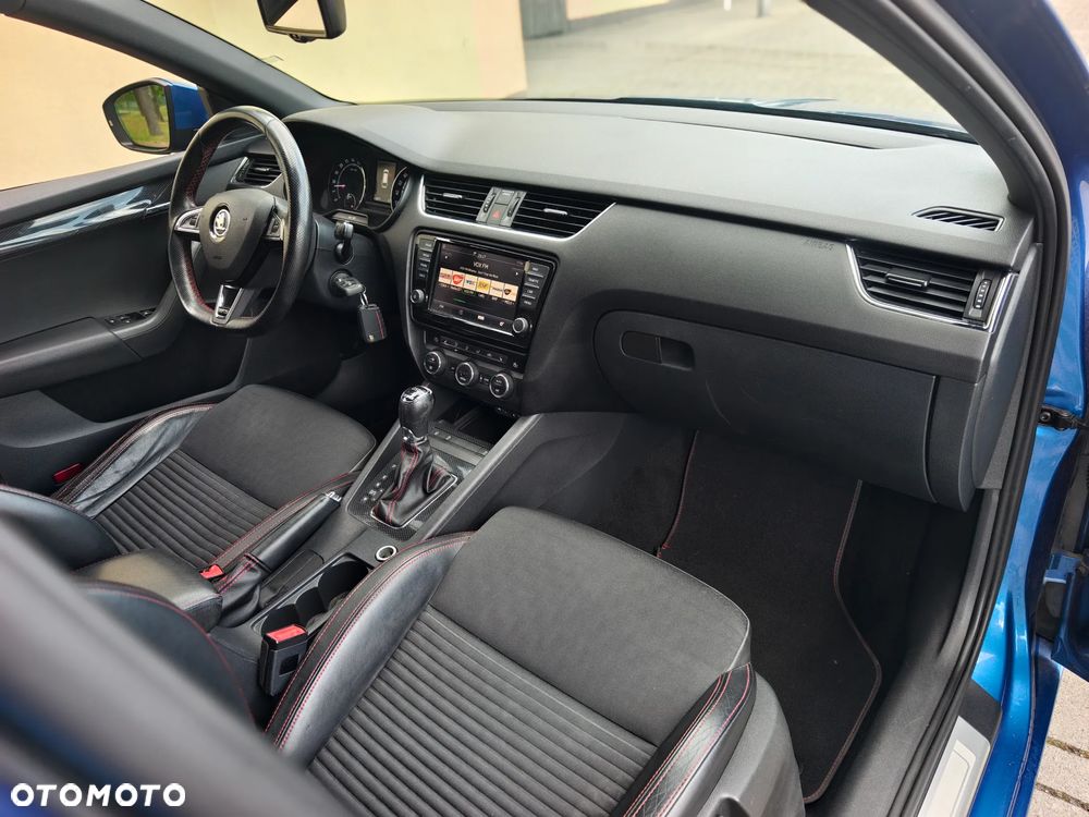 Skoda Octavia 2.0 TDI DSG RS - 15
